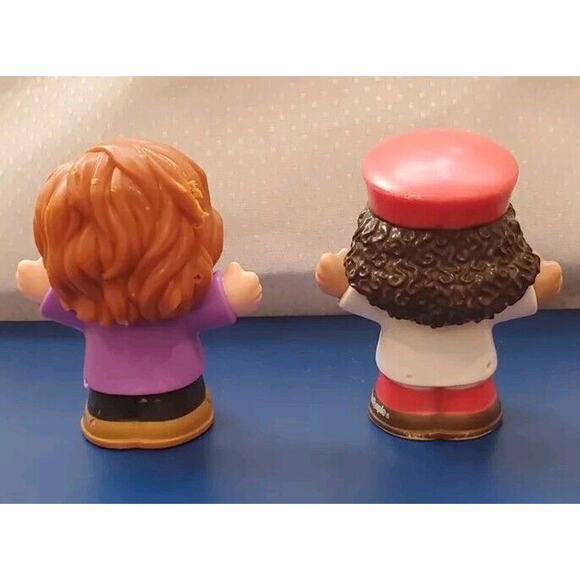 Fisher-Price Little People 2016 Mom 2016 Train Conductor Figures Flaws - Picture 3 of 13